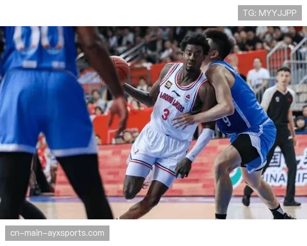 上海久事险胜广州朗肽海本 末节防守强度提升逆转比赛局势